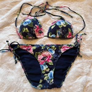 Gilly Hicks (Hollister) Two Piece Push Up Bathing Suit
